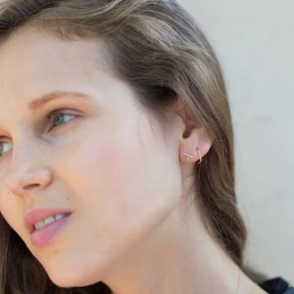 14K Solid Gold Hortense Cross Kiss Earrings - Picture 3 of 4